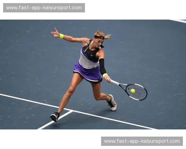 草地上的芭蕾与重炮的交响：当大威遇上科维托娃，那是网球最优雅的模样